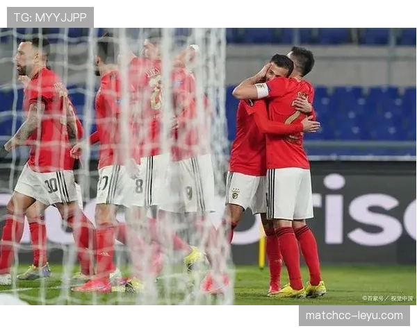 尼斯进攻火力全开，三场狂轰十球状态火热引关注