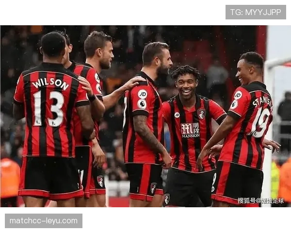 杰克逊加盟伯恩利，英超新季实力跃升引期待