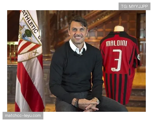 马尔蒂尼:场内场外皆楷模,诠释职业精神的足球传奇 马尔蒂尼:场内场外皆楷模,诠释职业精神的足球传奇