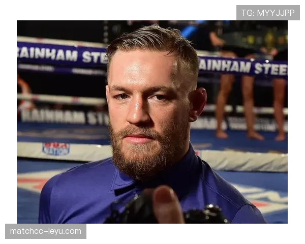 康纳·麦格雷戈又在夜店挥金如土，这哪是退役拳手，分明是行走的钞能力